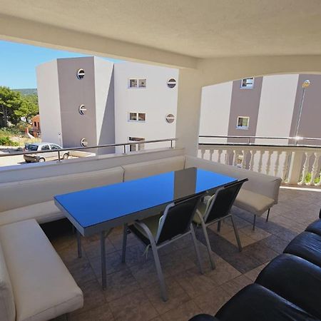 Apartment House Berry Primosten Luaran gambar