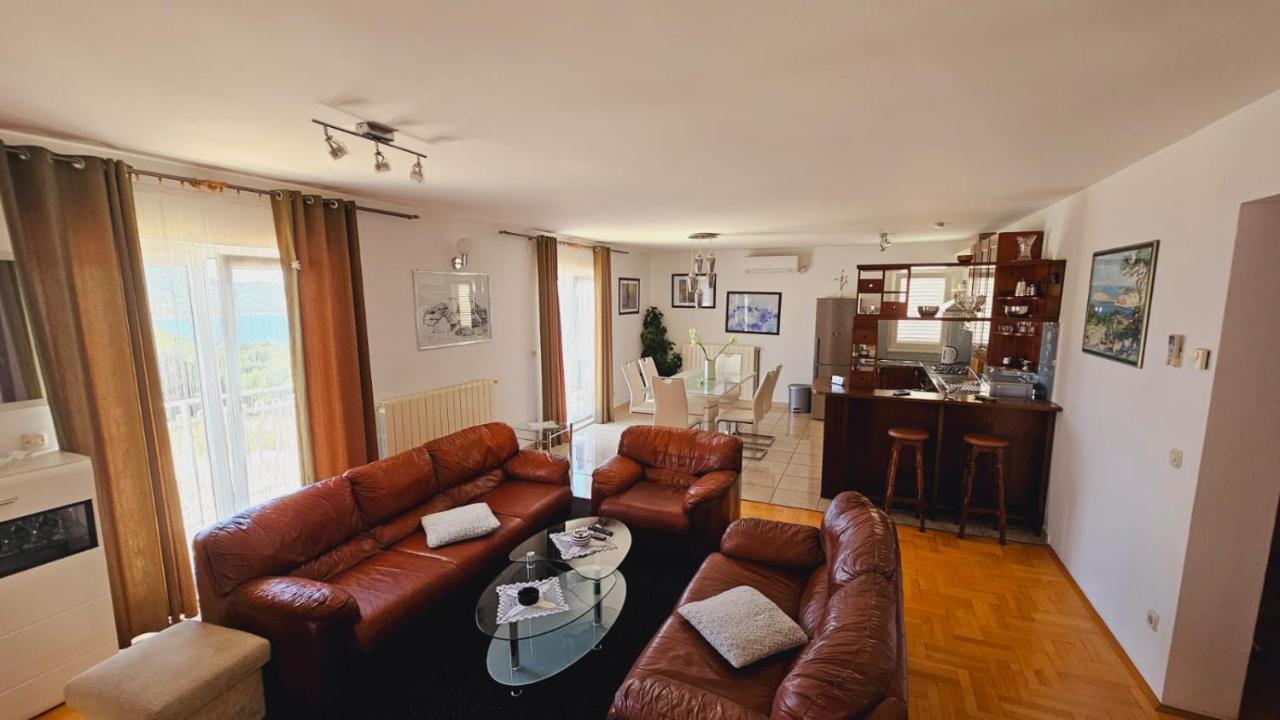 Apartment House Berry Primosten Luaran gambar
