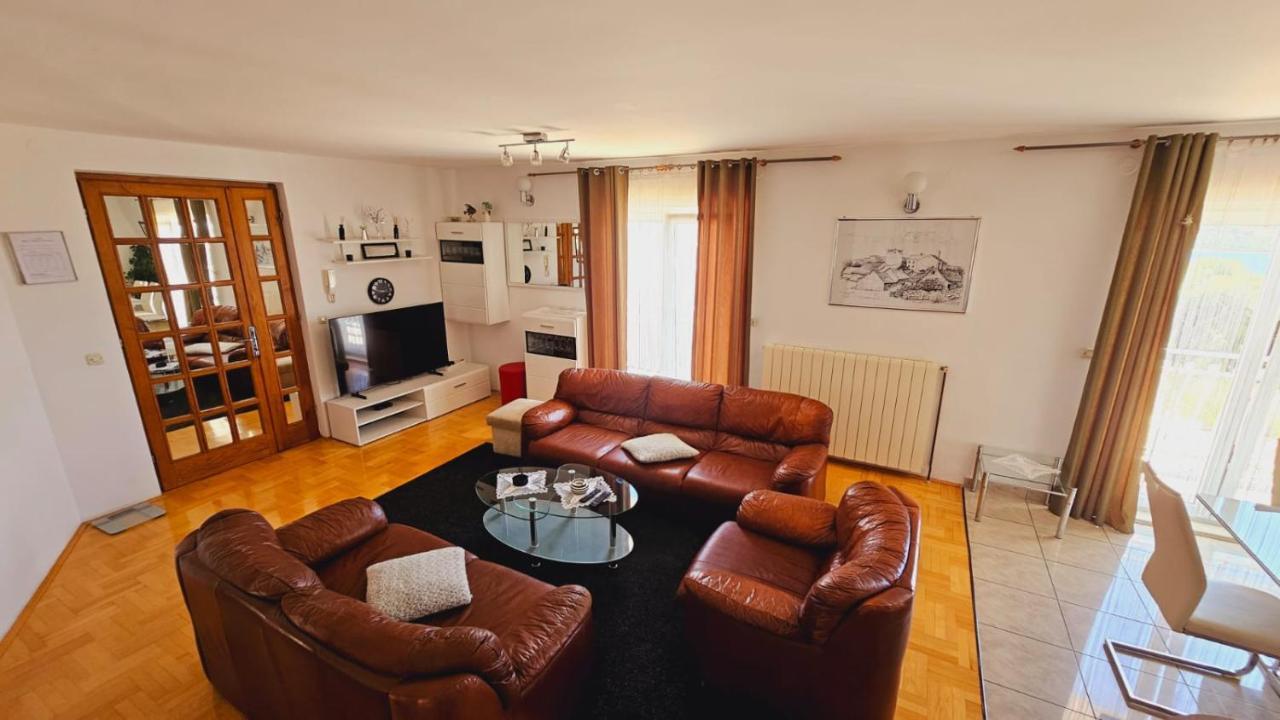 Apartment House Berry Primosten Luaran gambar