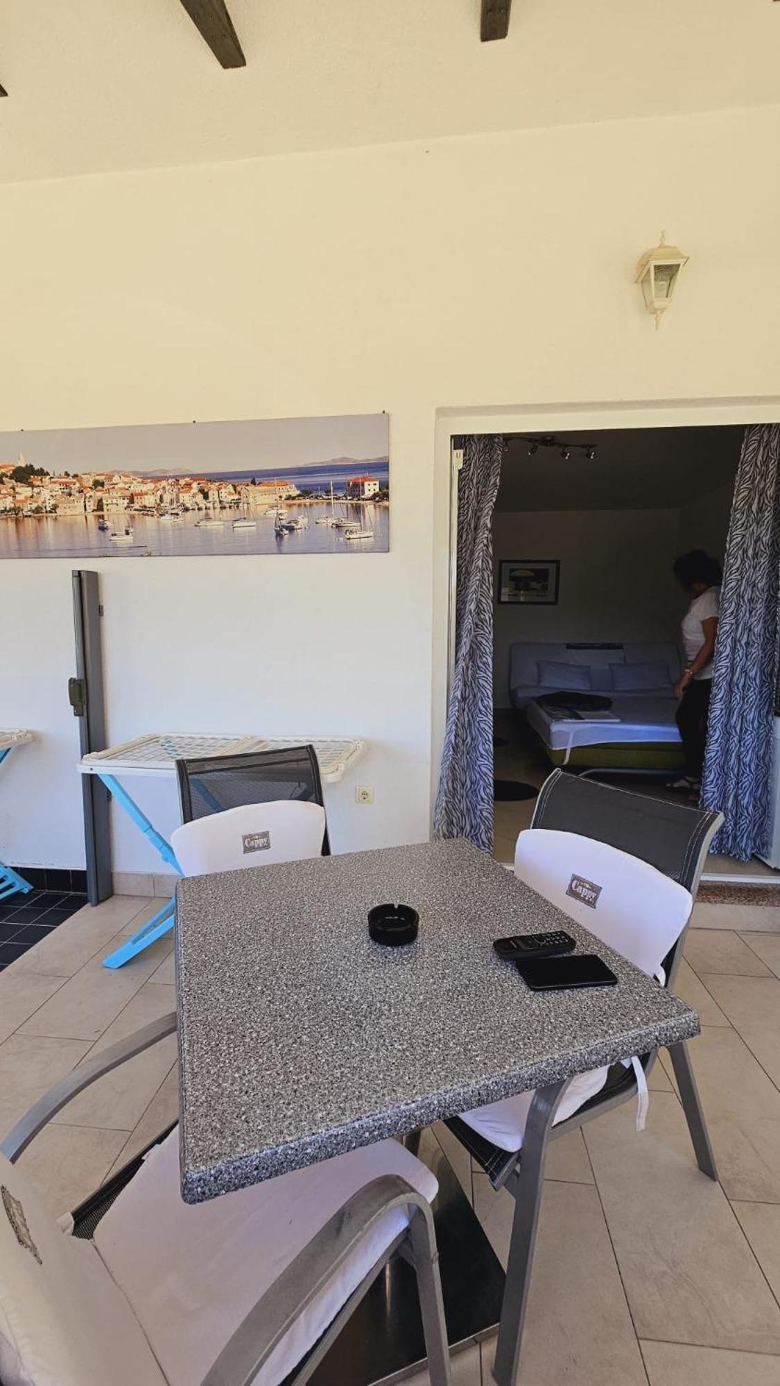Apartment House Berry Primosten Luaran gambar