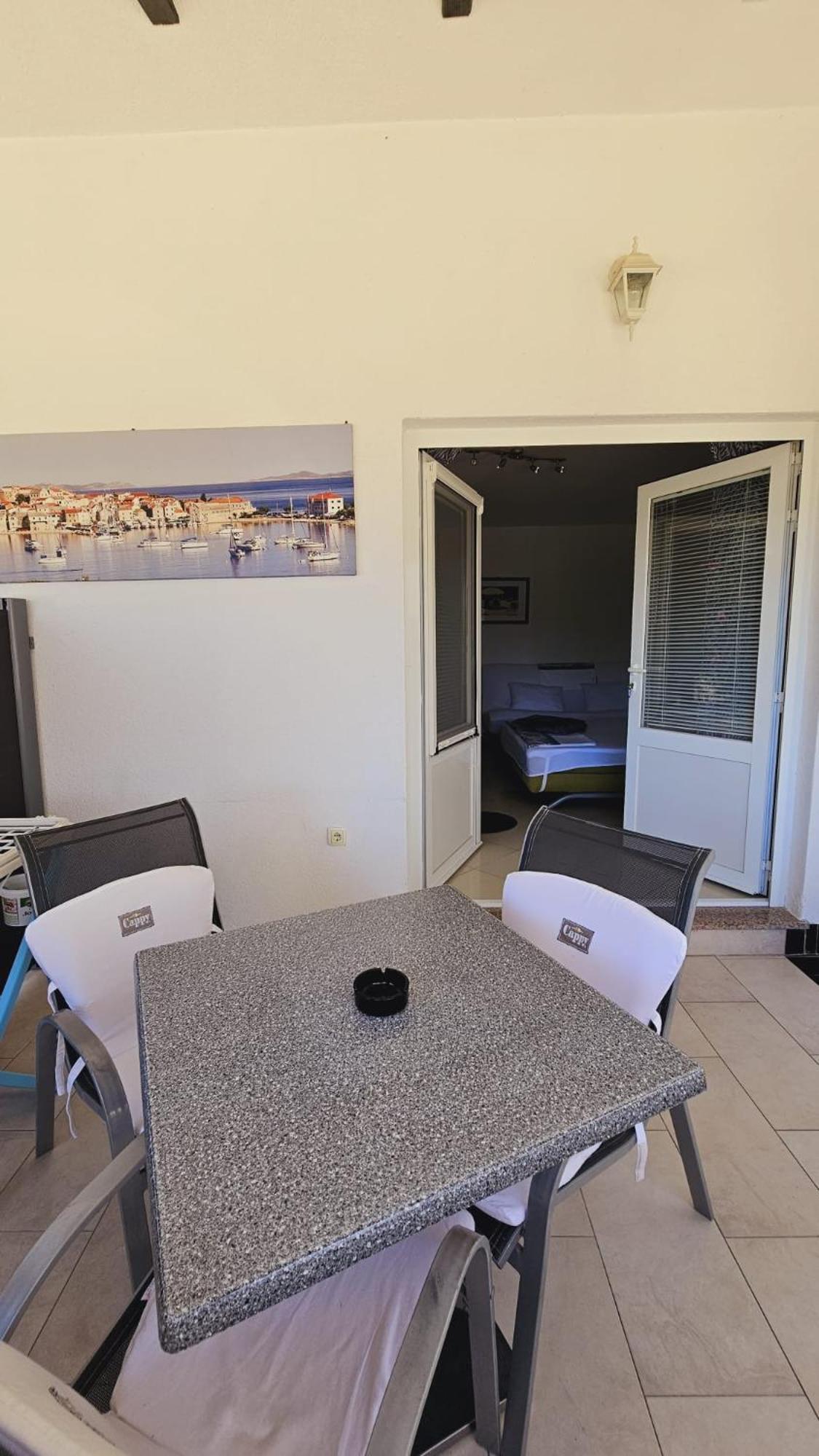Apartment House Berry Primosten Luaran gambar