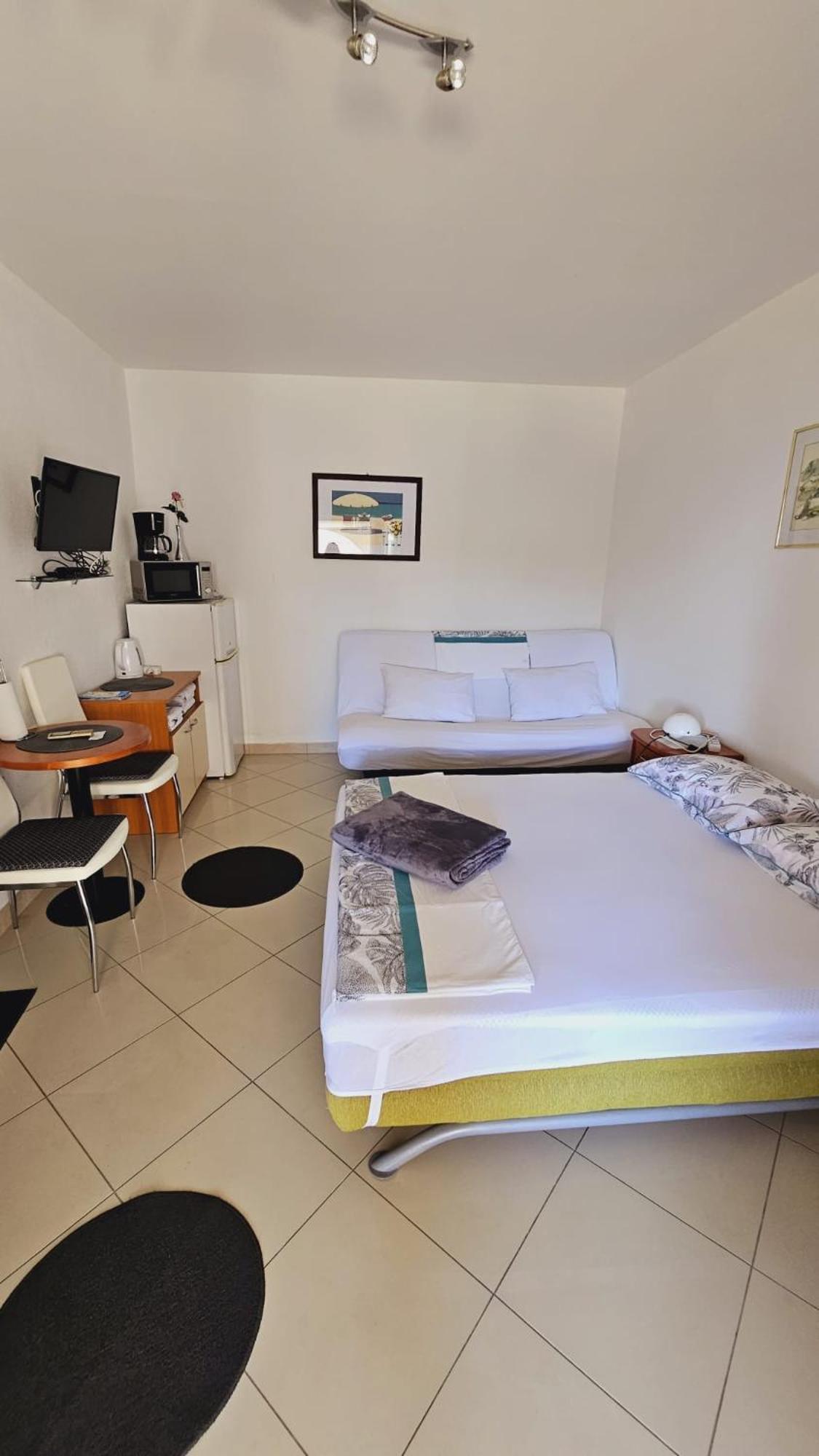 Apartment House Berry Primosten Luaran gambar