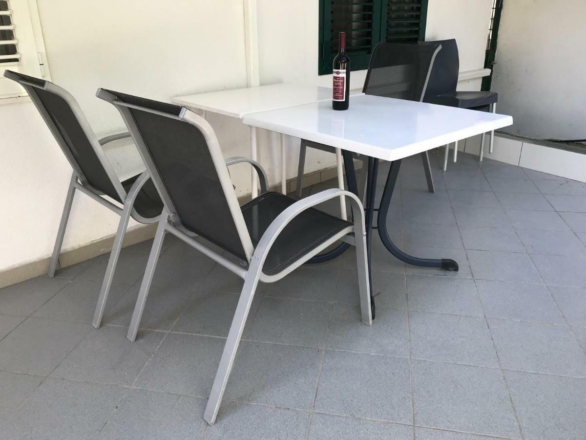 Apartment House Berry Primosten Luaran gambar