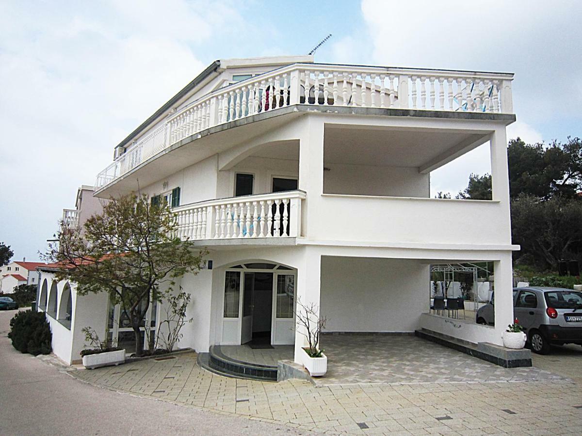 Apartment House Berry Primosten Luaran gambar